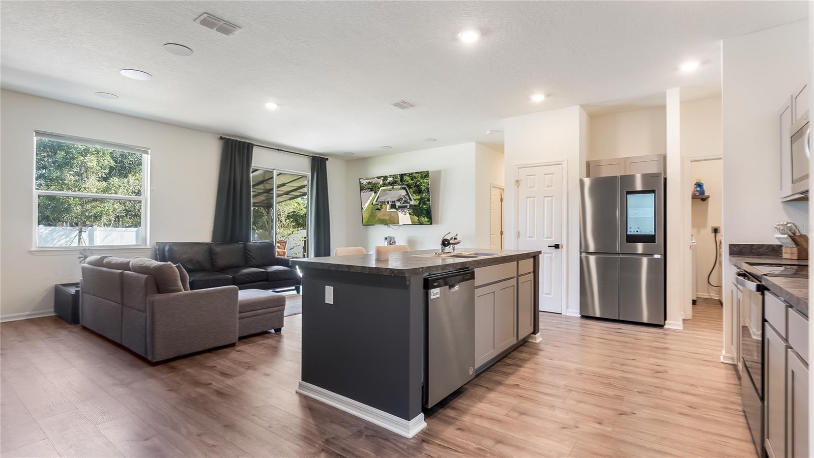 Image 7 of 35 For 1261 Curry Street