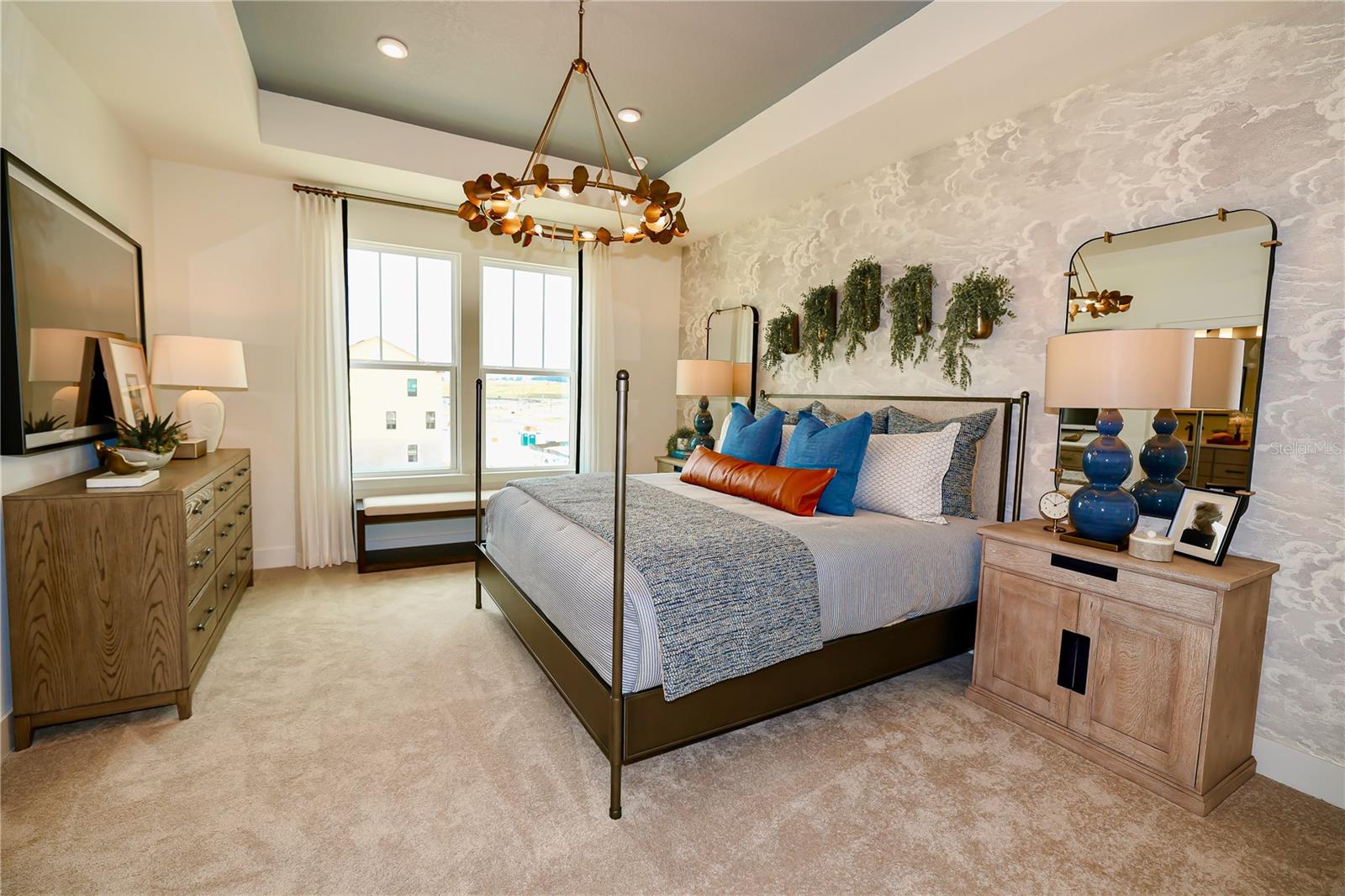 Image 11 of 18 For 15262 Groveside Road