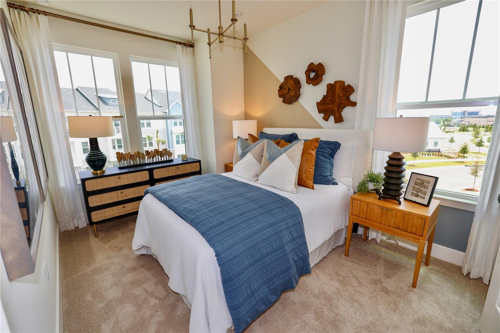 Image 12 of 18 For 15262 Groveside Road