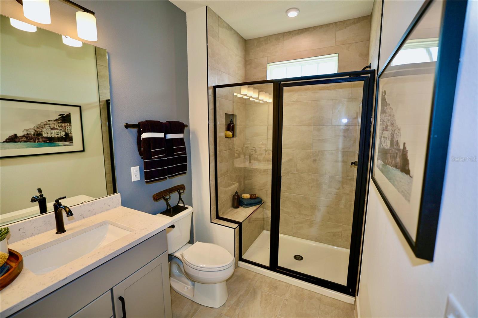 Image 14 of 18 For 15262 Groveside Road