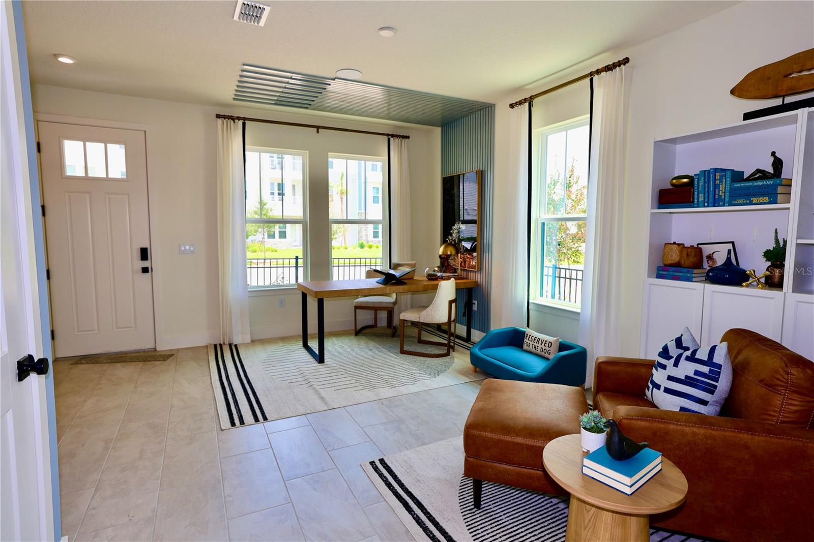 Image 5 of 18 For 15262 Groveside Road