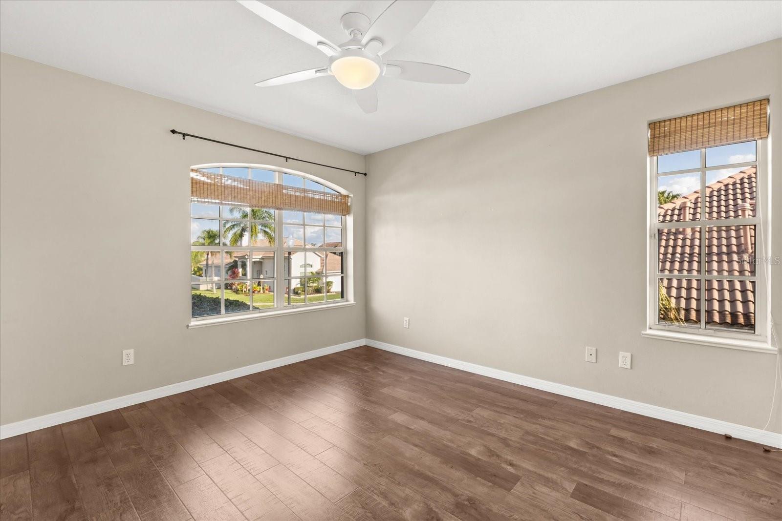 Image 19 of 23 For 13328 Lake Turnberry Circle