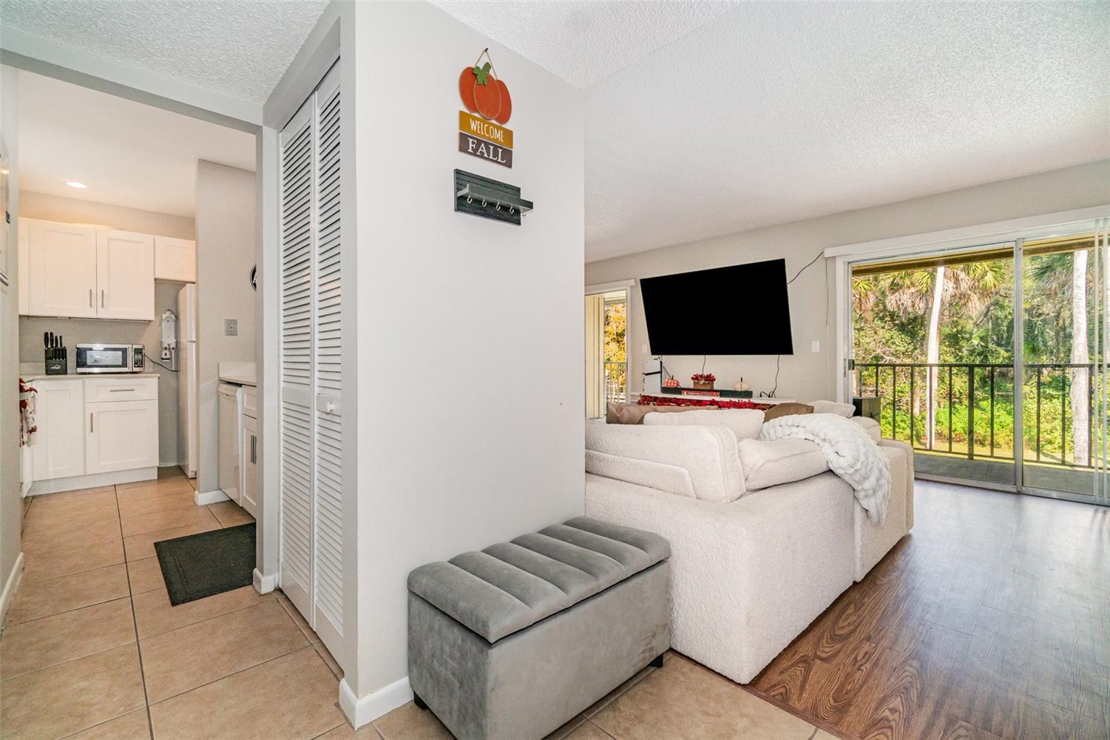 Image 10 of 30 For 140 Orchid Woods Court 15b