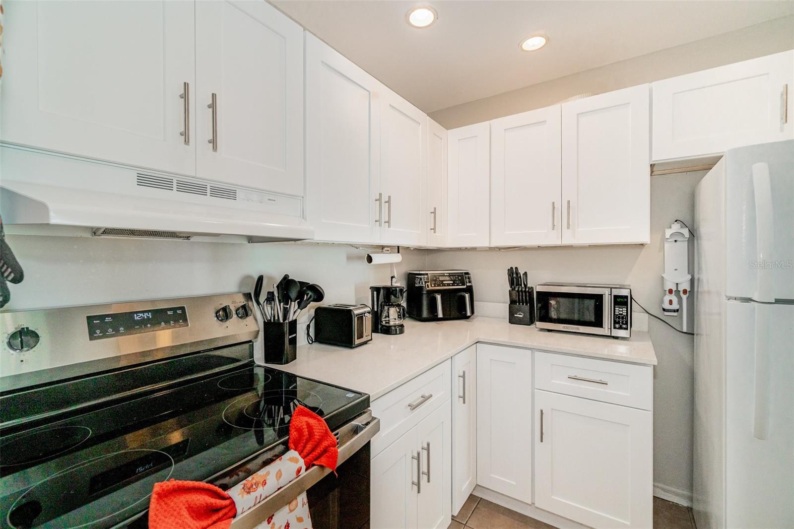 Image 13 of 30 For 140 Orchid Woods Court 15b