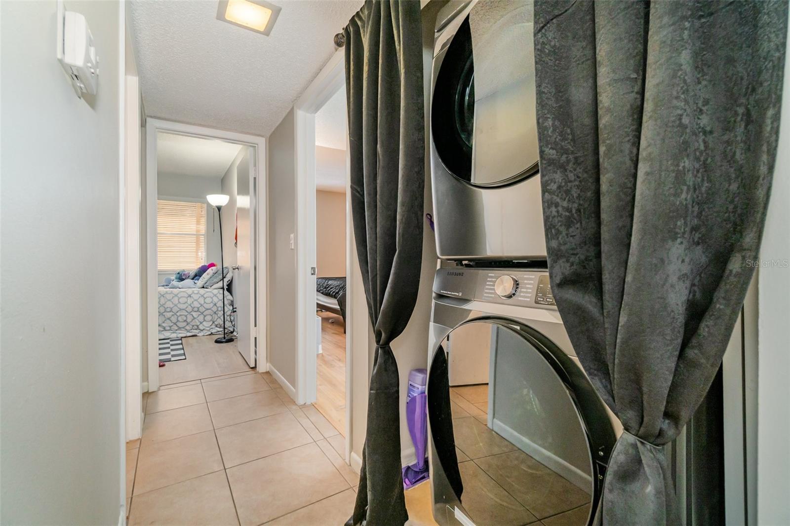 Image 14 of 30 For 140 Orchid Woods Court 15b