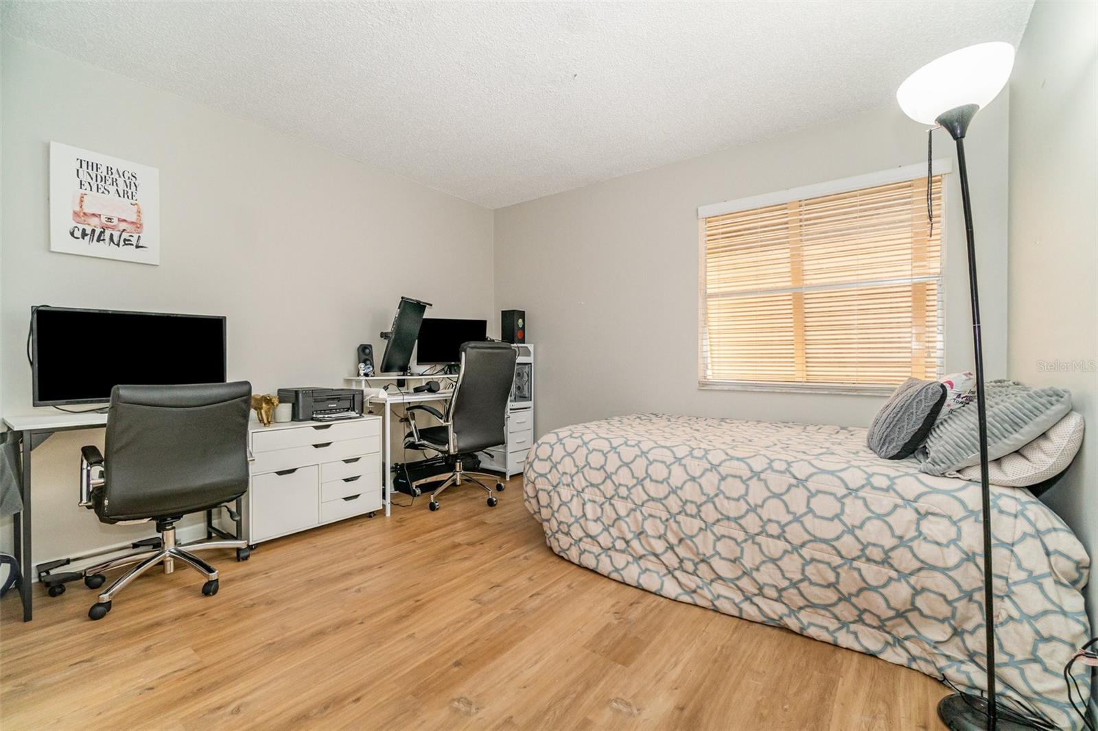 Image 20 of 30 For 140 Orchid Woods Court 15b