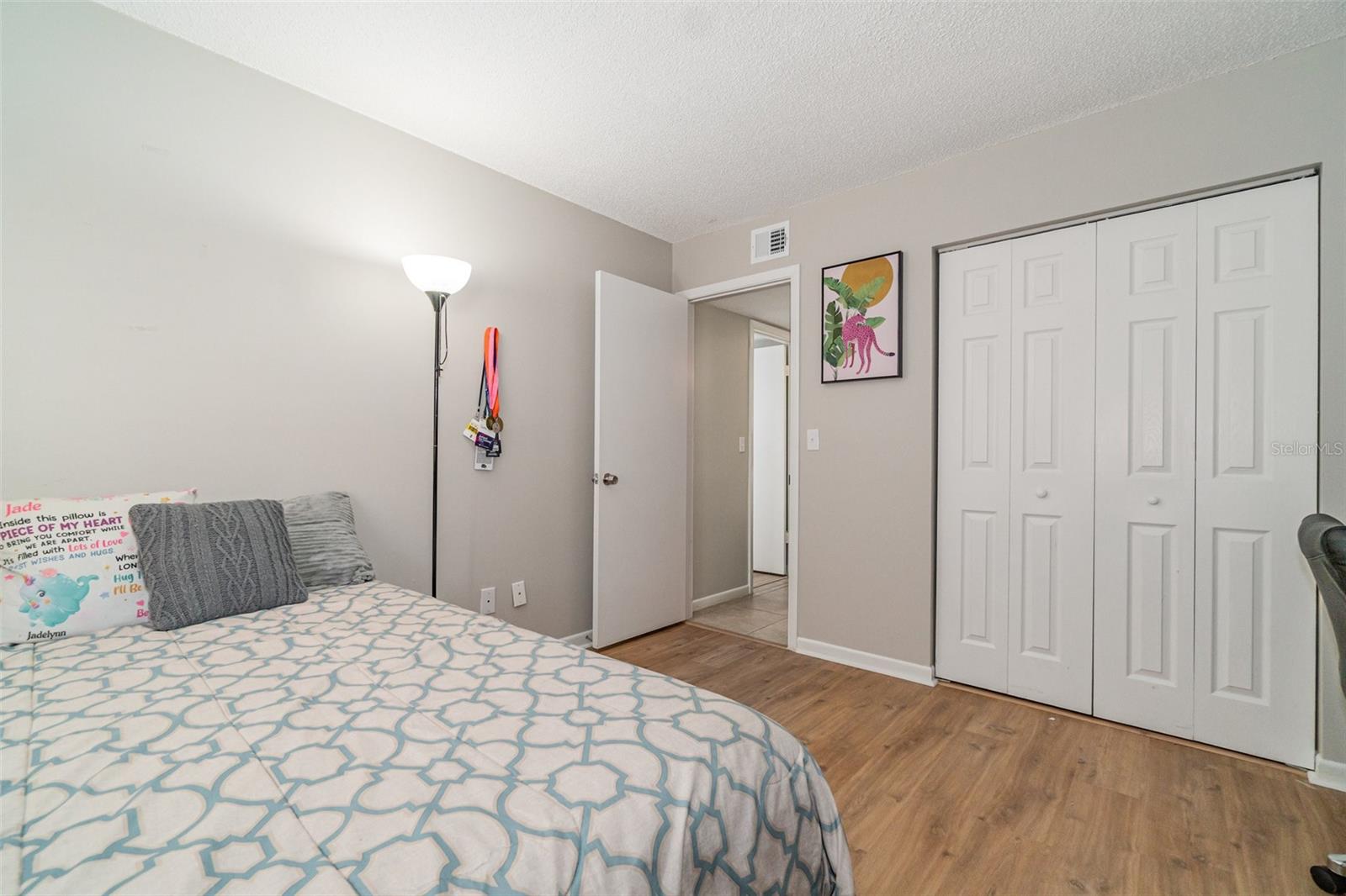 Image 21 of 30 For 140 Orchid Woods Court 15b