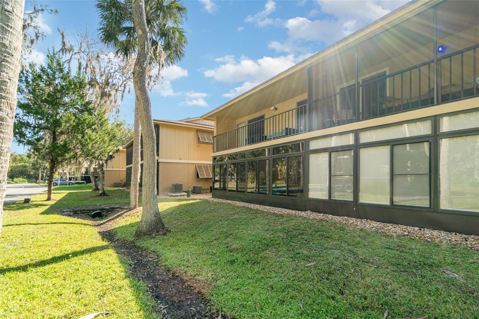 Image 27 of 30 For 140 Orchid Woods Court 15b