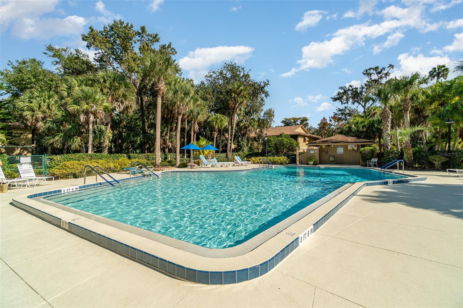 Image 28 of 30 For 140 Orchid Woods Court 15b