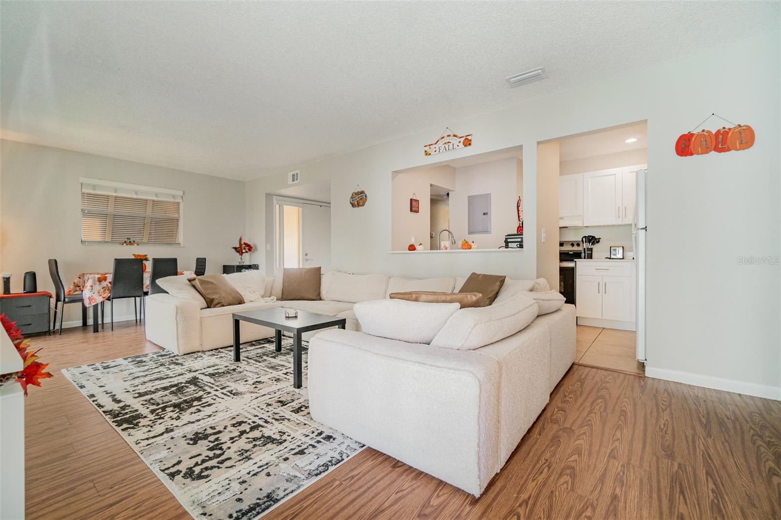 Image 9 of 30 For 140 Orchid Woods Court 15b