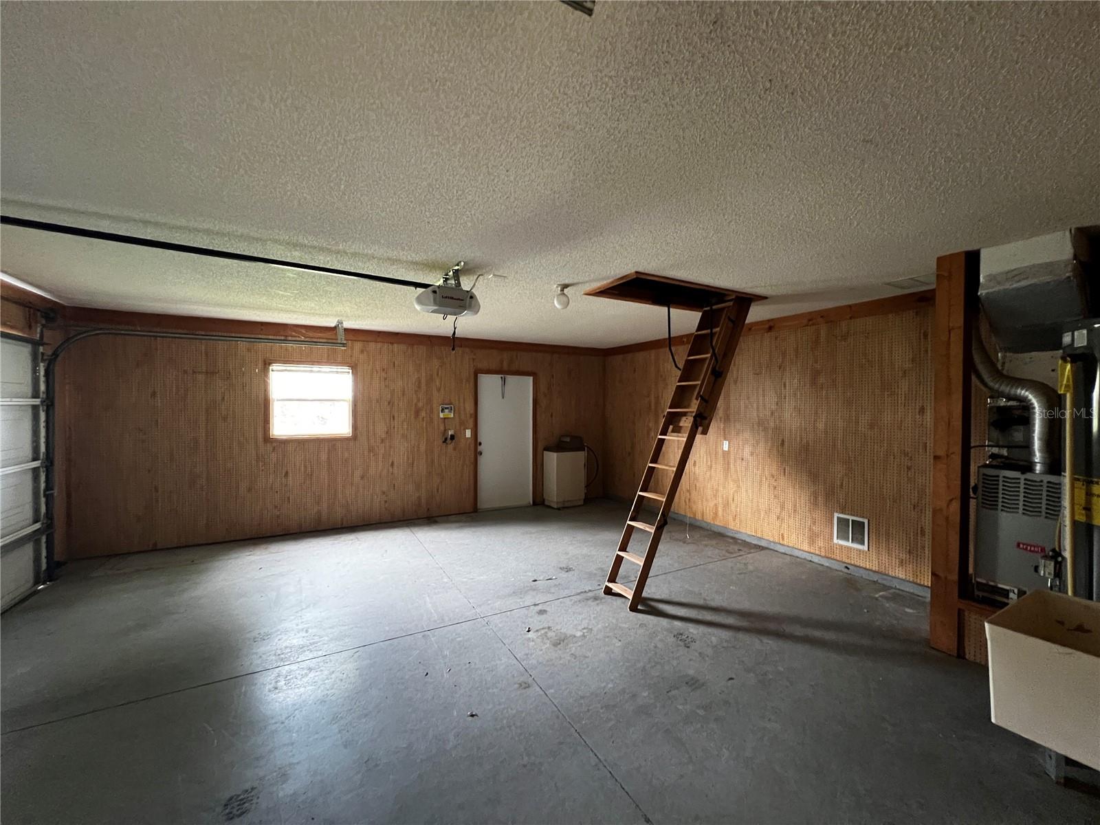 Image 11 of 15 For 6042 Wade Street