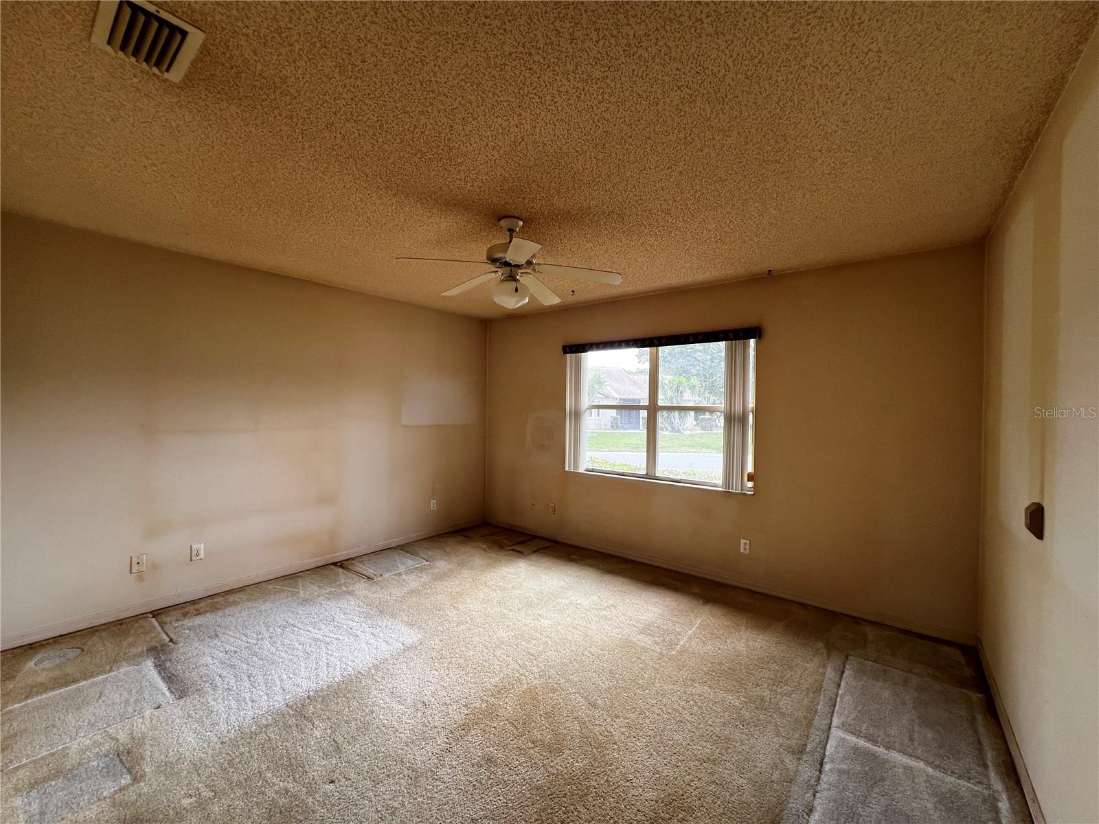 Image 7 of 15 For 6042 Wade Street