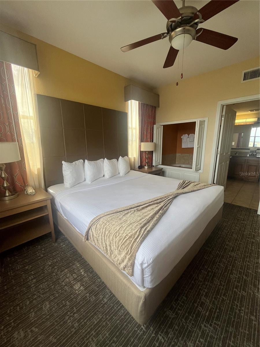 Image 19 of 40 For 12556 Floridays Resort Drive 410a