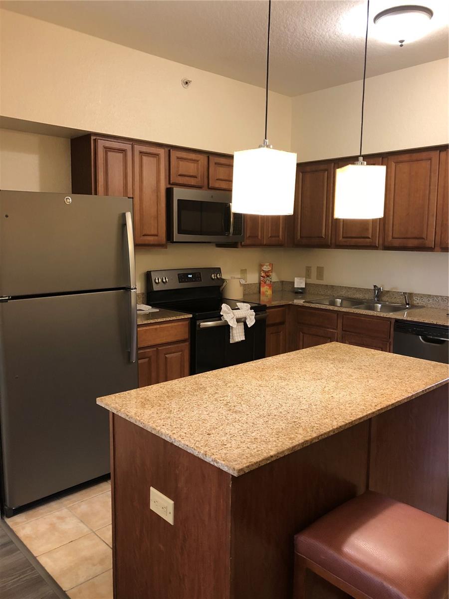 Image 6 of 40 For 12556 Floridays Resort Drive 410a