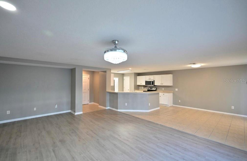 Image 21 of 60 For 10922 Subtle Trail Drive