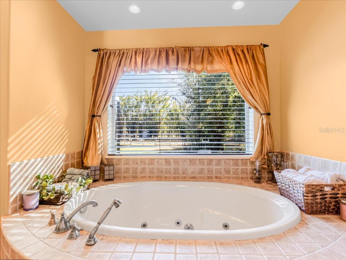 Image 16 of 66 For 5460 Boutin Lane