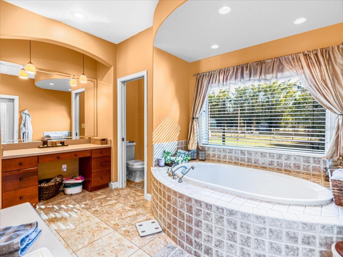 Image 18 of 66 For 5460 Boutin Lane