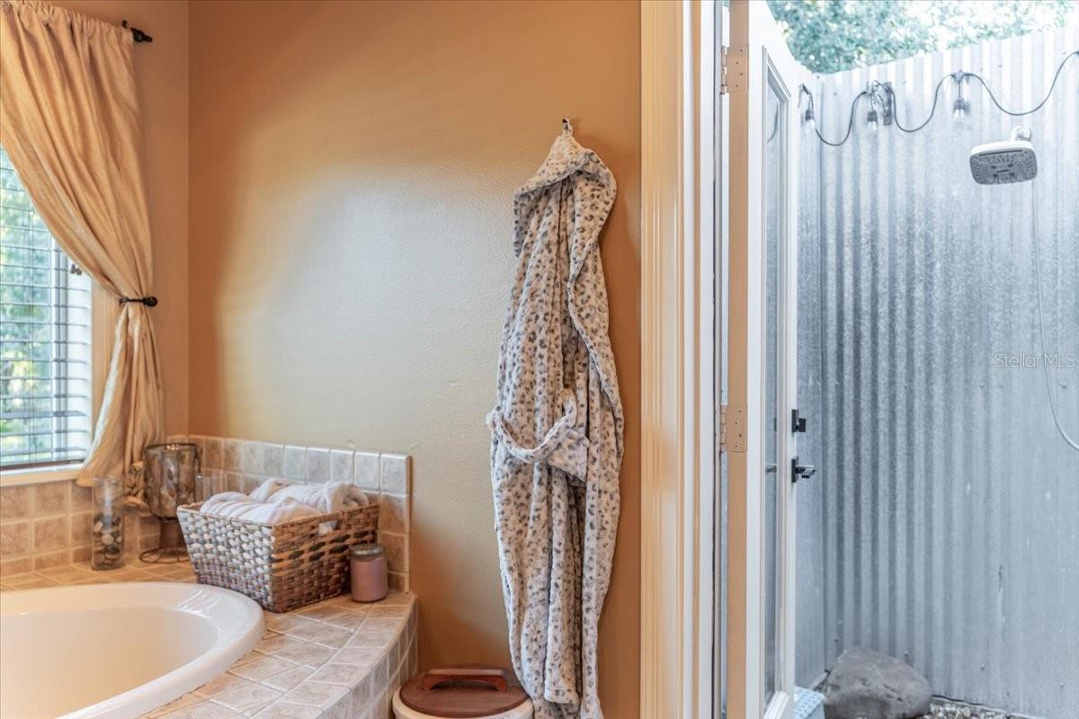 Image 20 of 66 For 5460 Boutin Lane