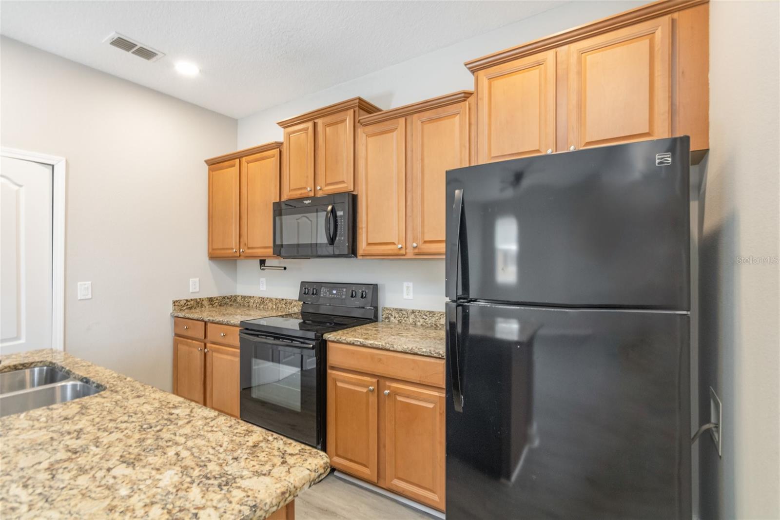 Image 12 of 31 For 9029 Savannah Julip Lane