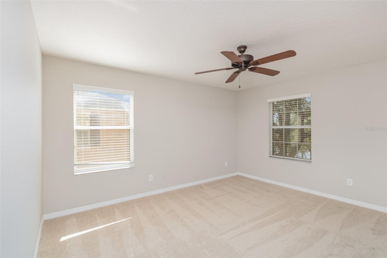 Image 17 of 31 For 9029 Savannah Julip Lane