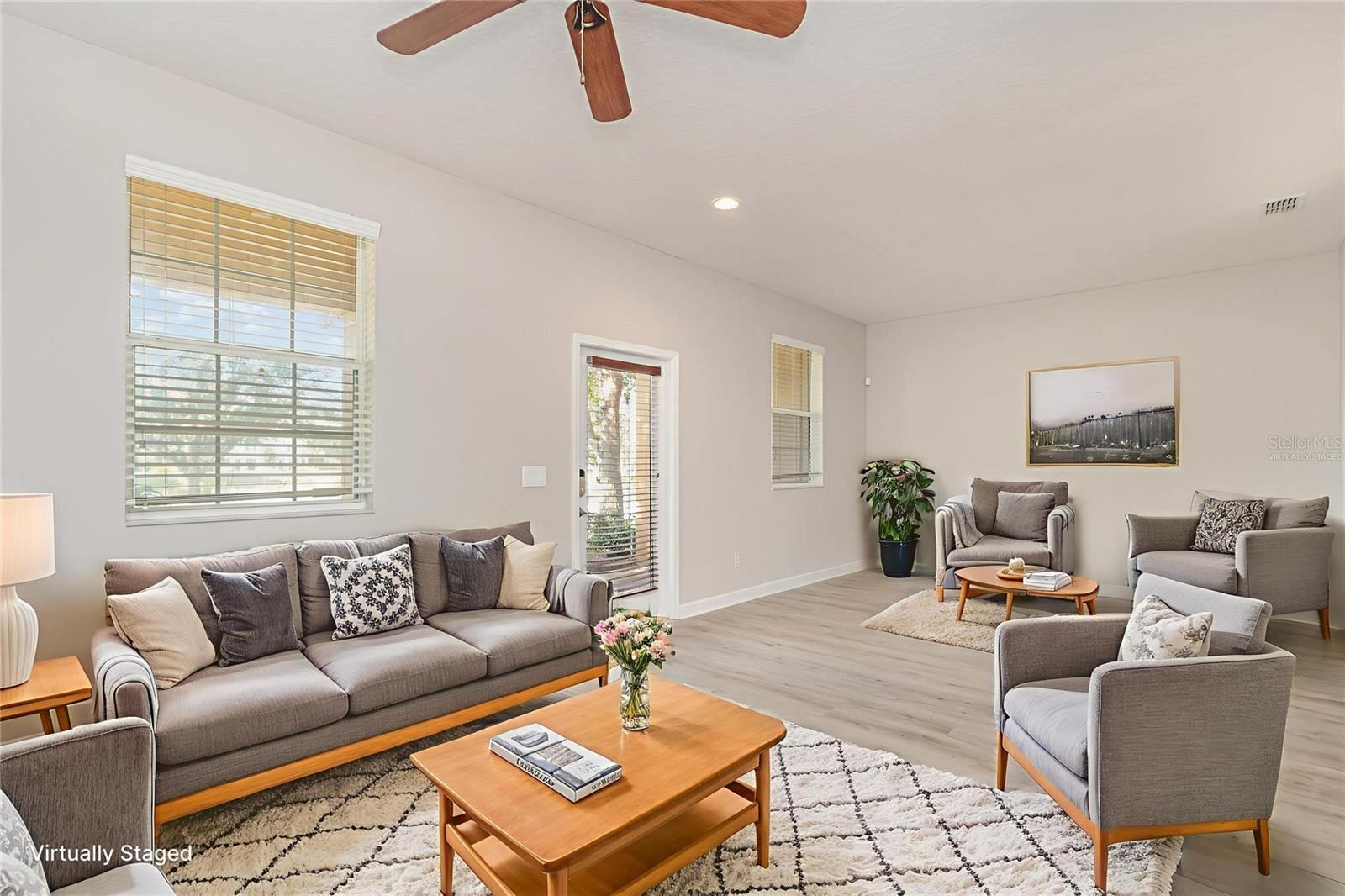 Image 4 of 31 For 9029 Savannah Julip Lane