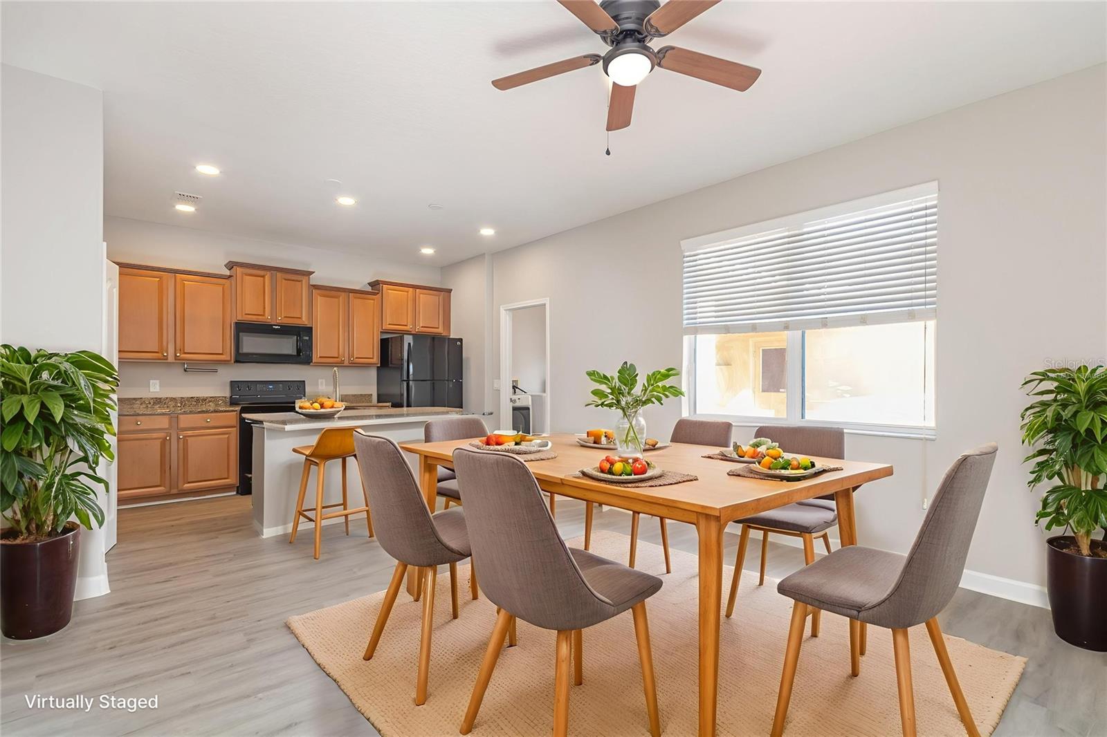 Image 9 of 31 For 9029 Savannah Julip Lane