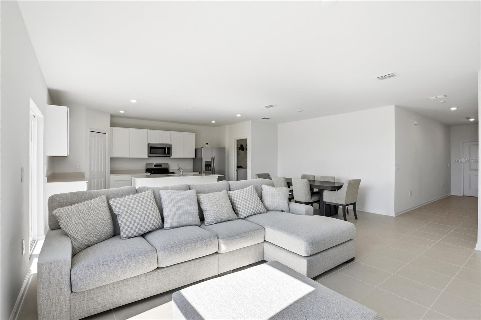 Image 6 of 43 For 3410 Howell Drive