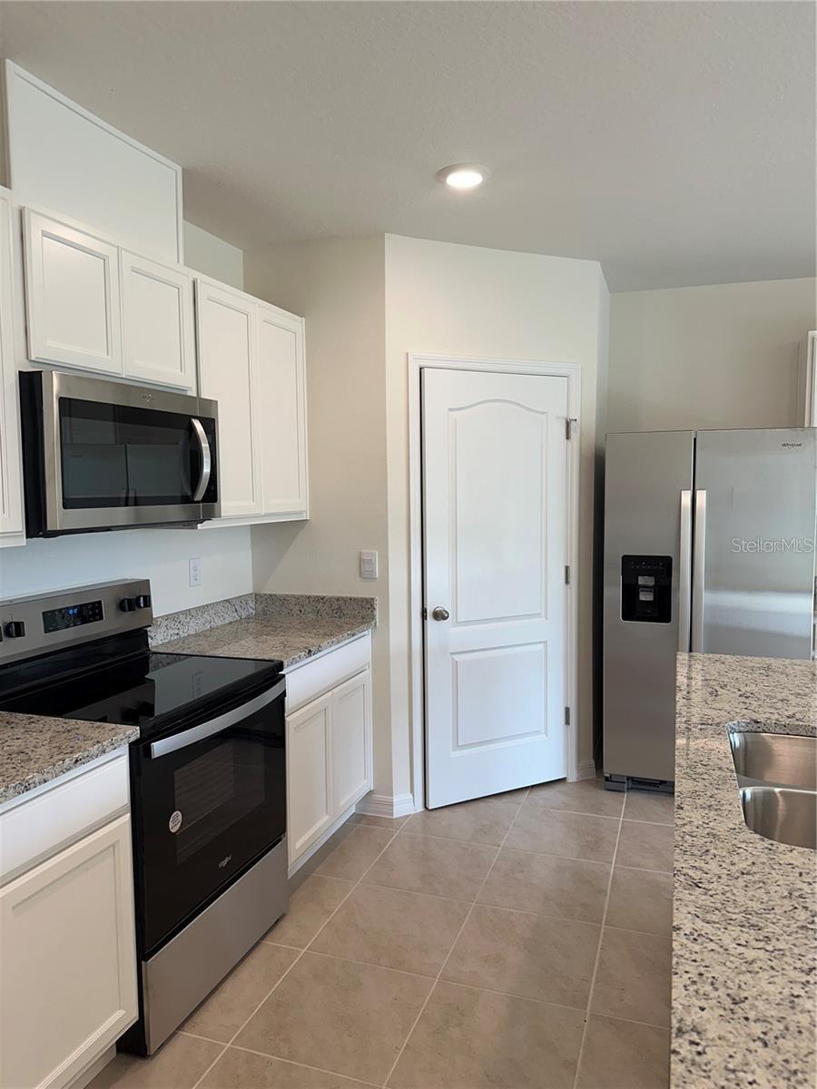 Image 7 of 39 For 1433 Princess Tree Court