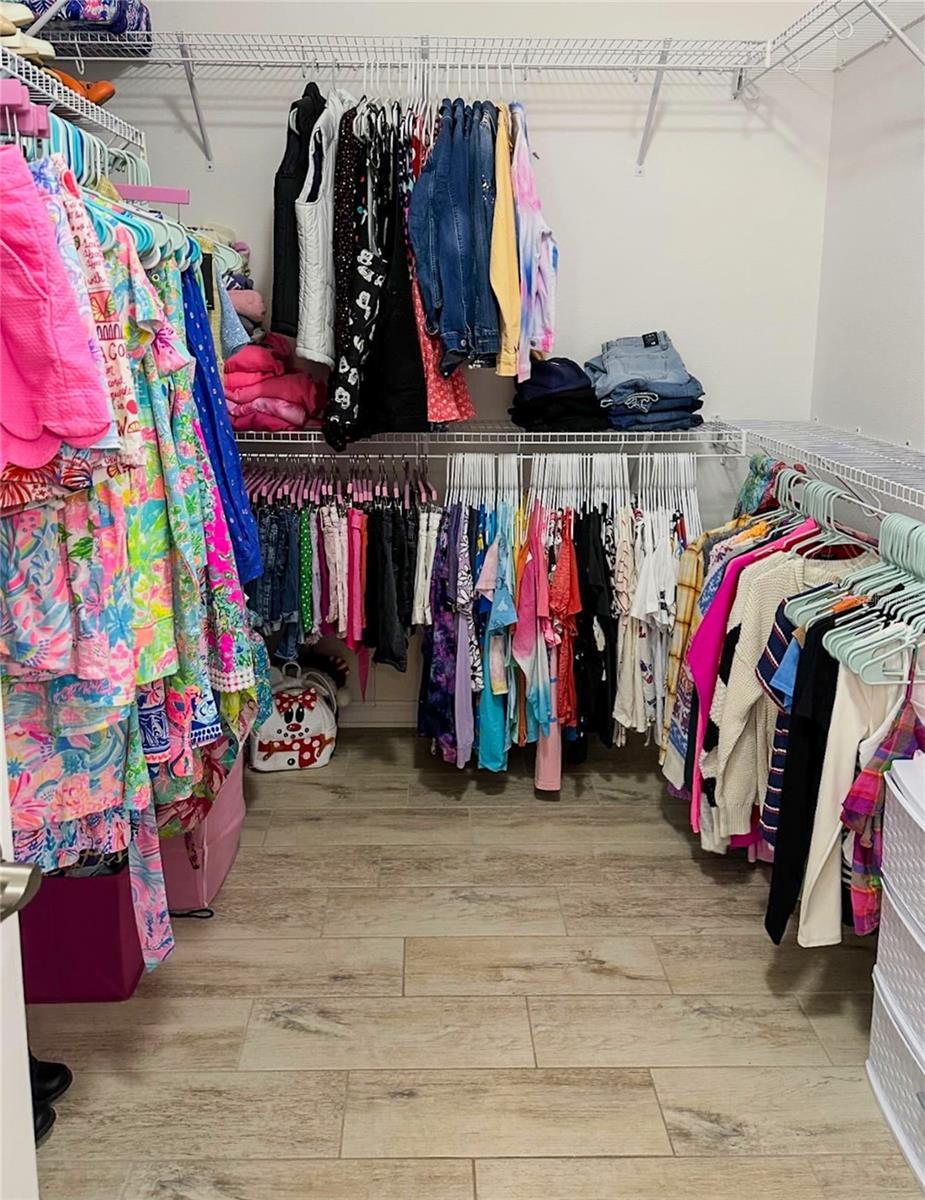 Image 28 of 58 For 8007 Navel Orange Lane