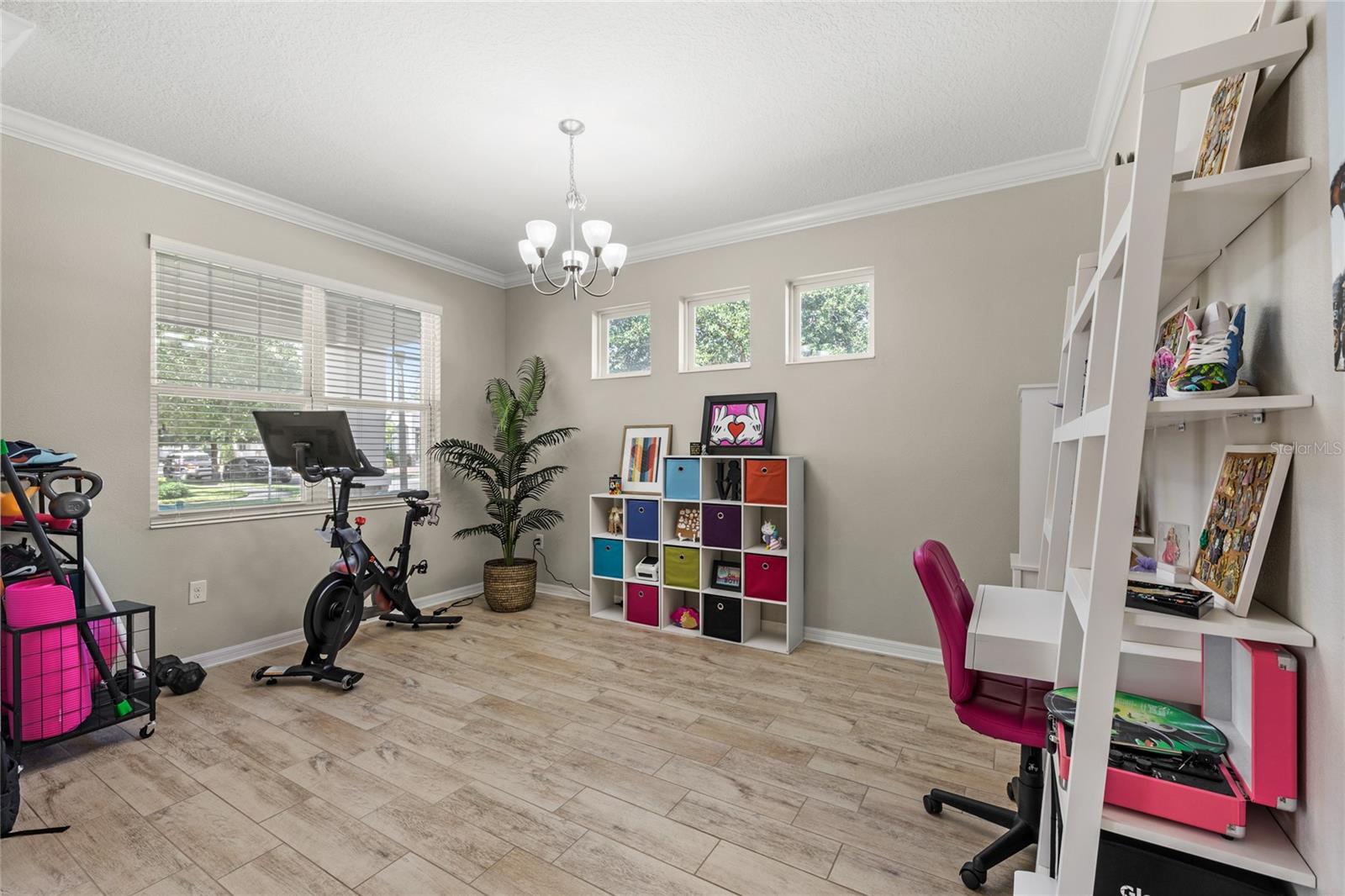 Image 8 of 58 For 8007 Navel Orange Lane