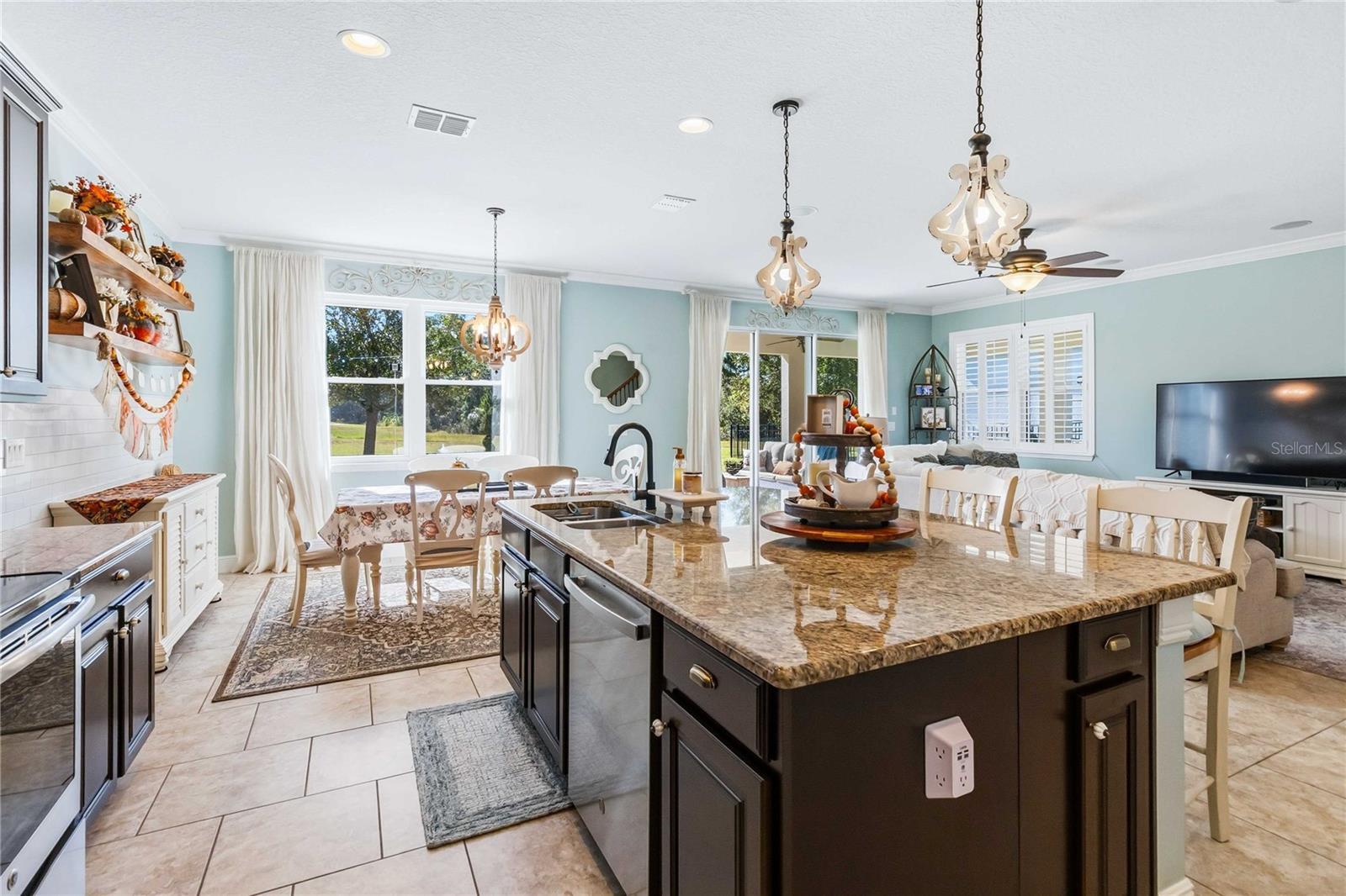 Image 11 of 50 For 14551 Yellow Butterfly Road