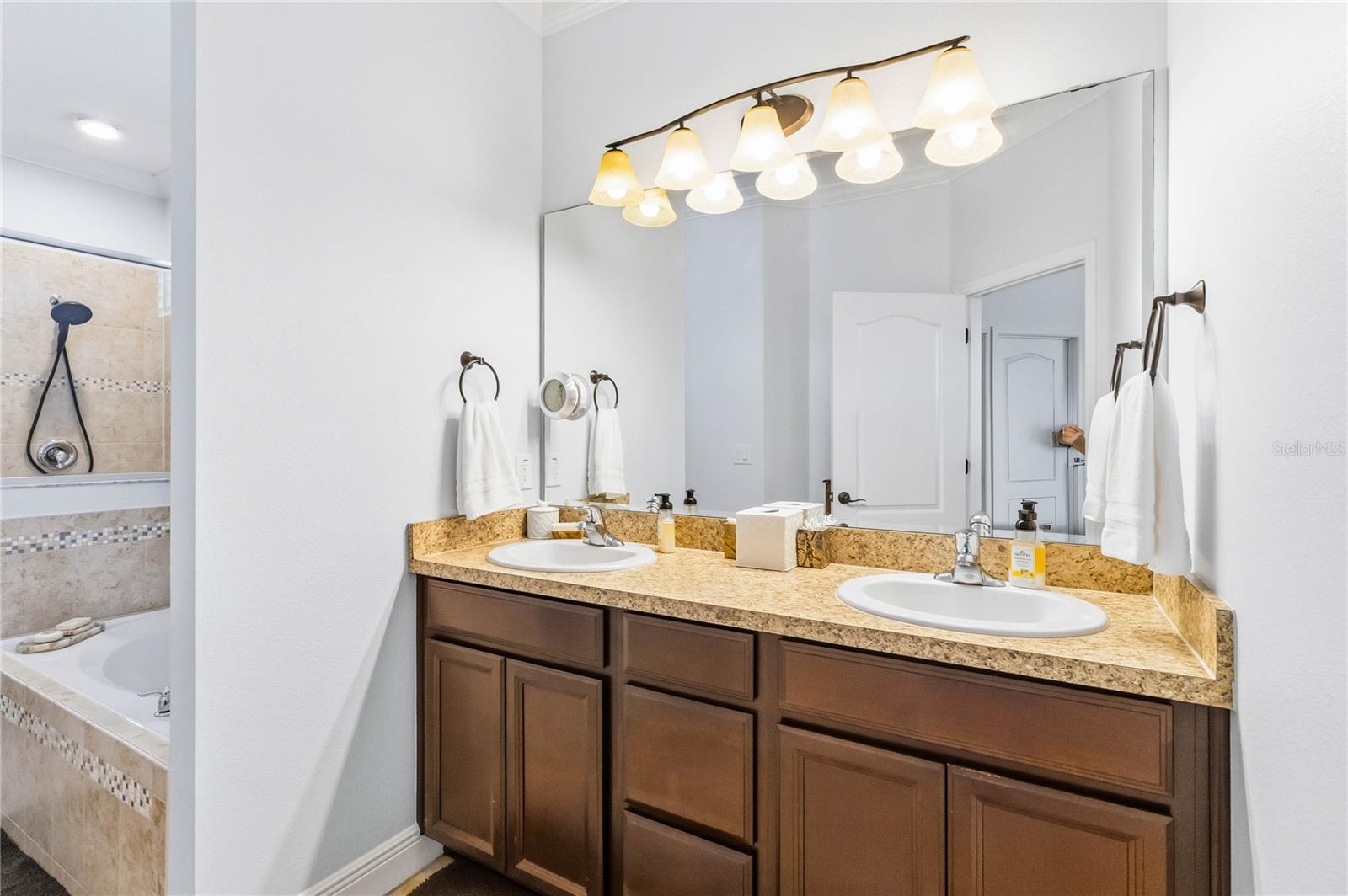 Image 18 of 50 For 14551 Yellow Butterfly Road