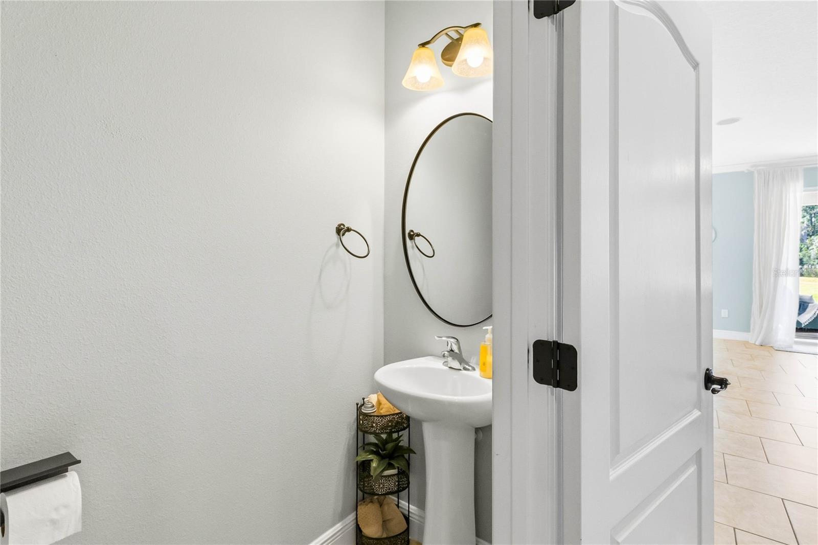 Image 35 of 50 For 14551 Yellow Butterfly Road