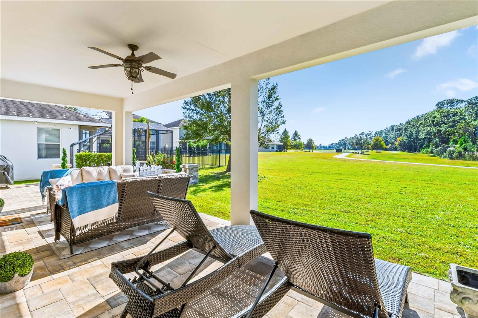 Image 40 of 50 For 14551 Yellow Butterfly Road