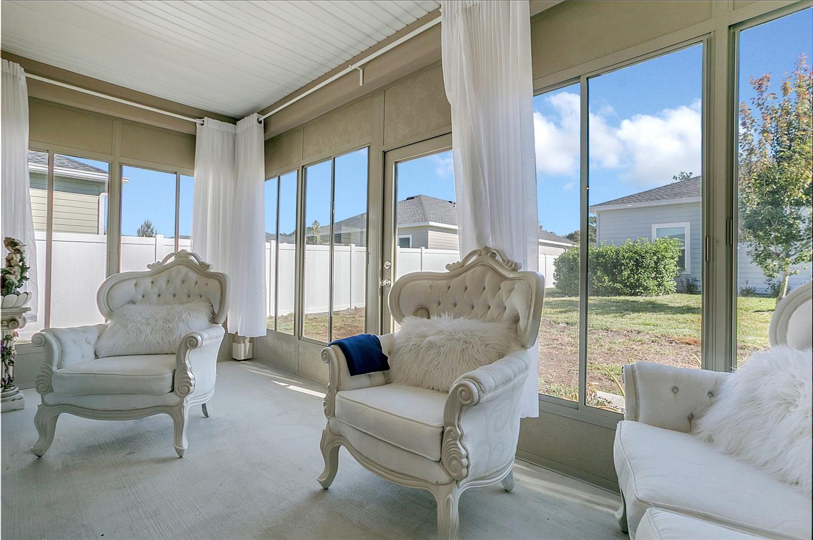 Image 17 of 22 For 7507 76th Terrace