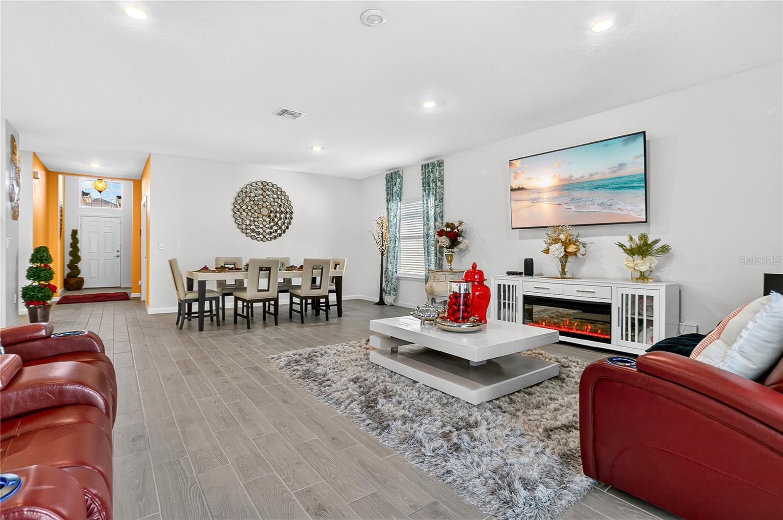 Image 3 of 22 For 7507 76th Terrace