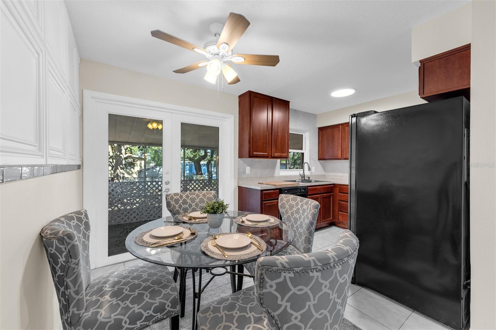 Image 21 of 36 For 421 Jasmine Road