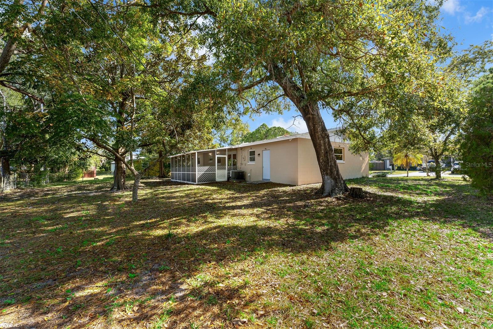 Image 6 of 36 For 421 Jasmine Road