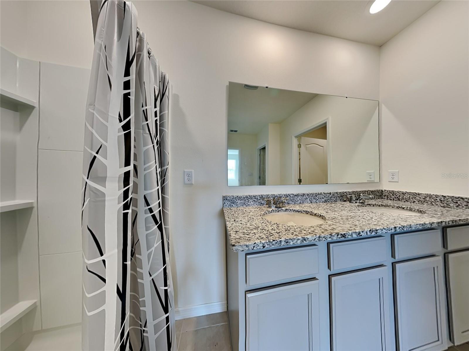 Image 11 of 16 For 5246 Mahogany Drive