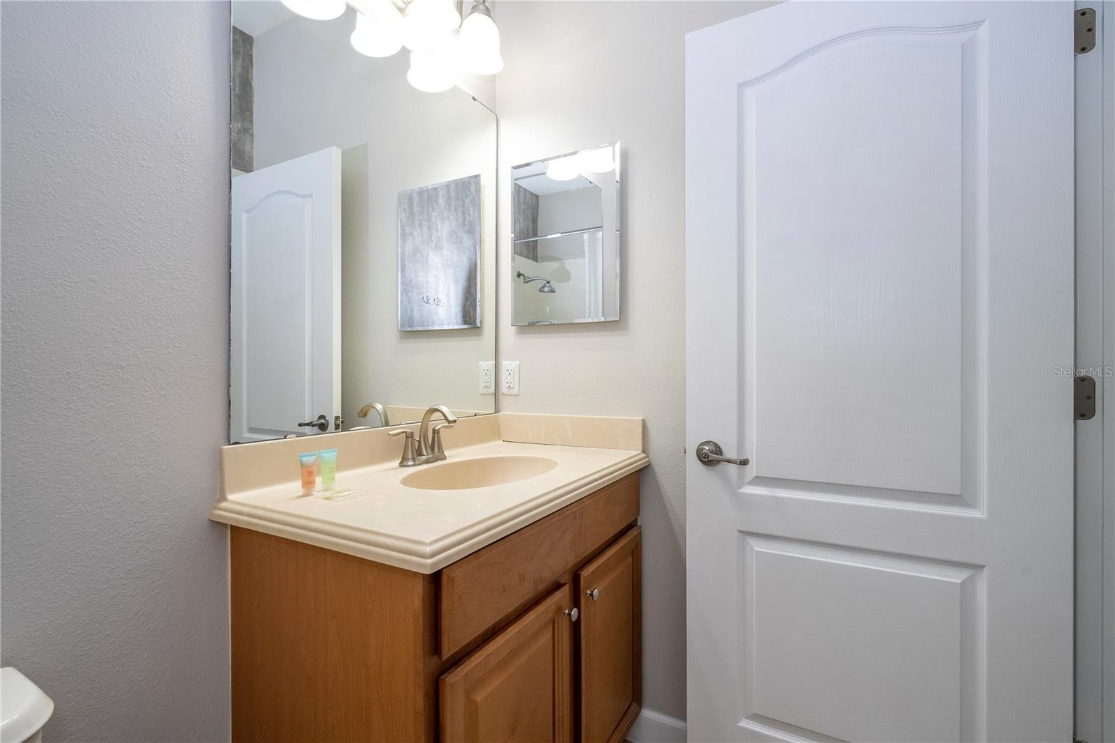 Image 20 of 73 For 2342 Crosston Circle