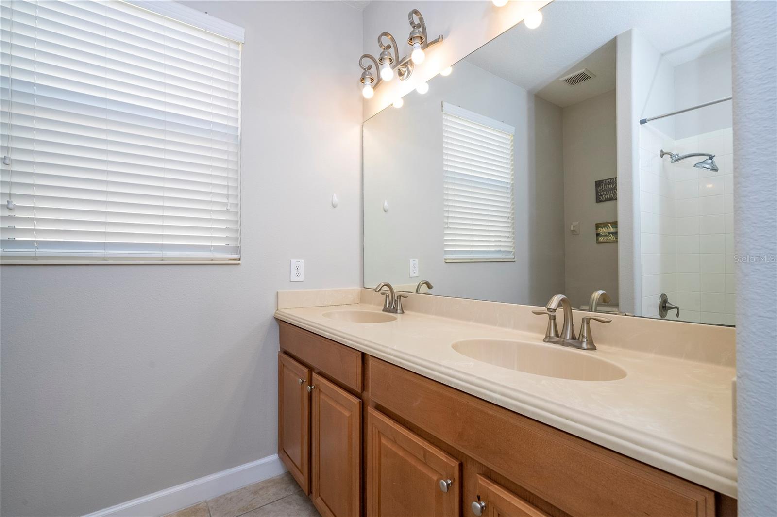 Image 54 of 73 For 2342 Crosston Circle