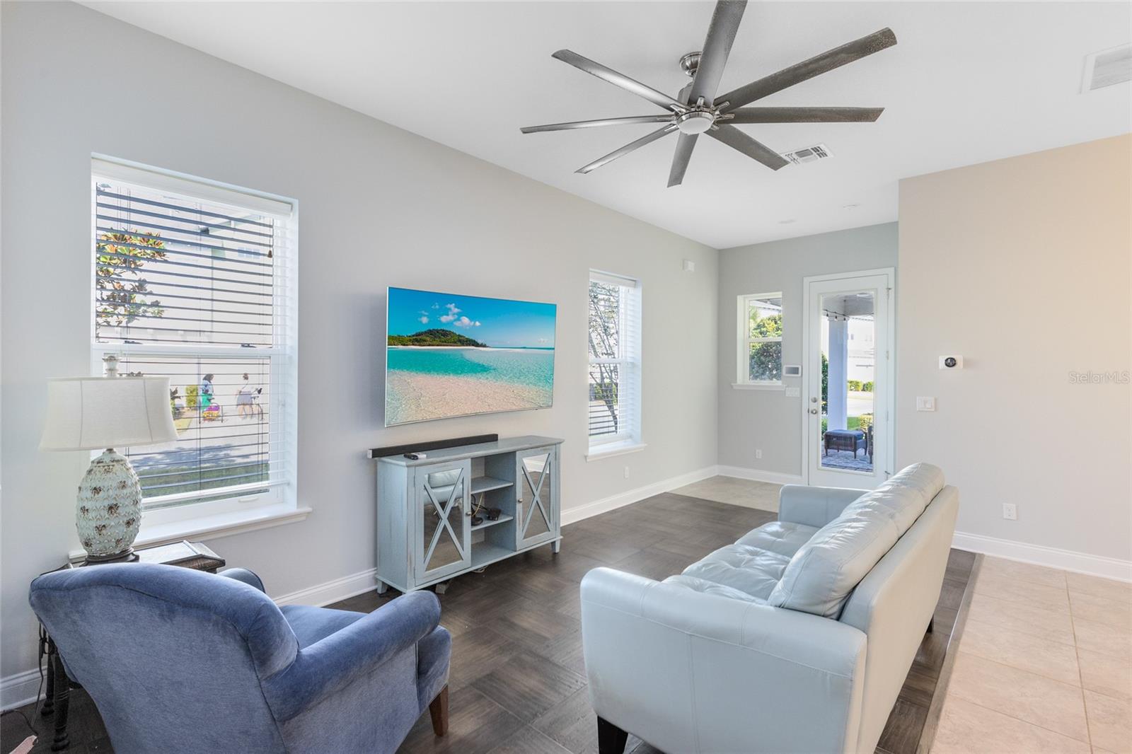 Image 8 of 49 For 7749 Laureate Boulevard