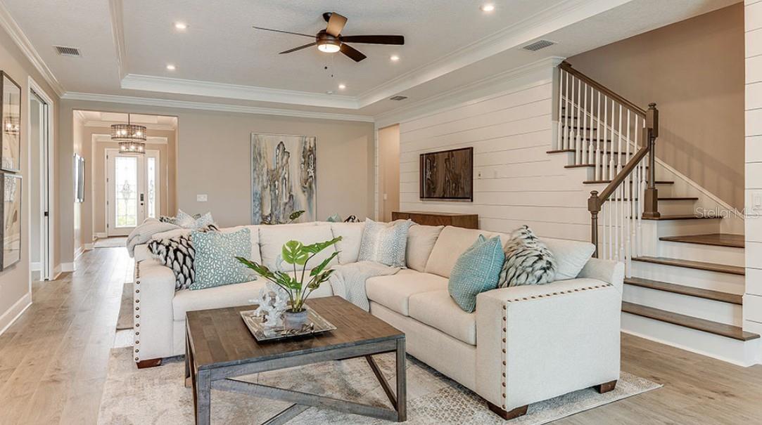 Image 5 of 20 For 835 Junonia Boulevard