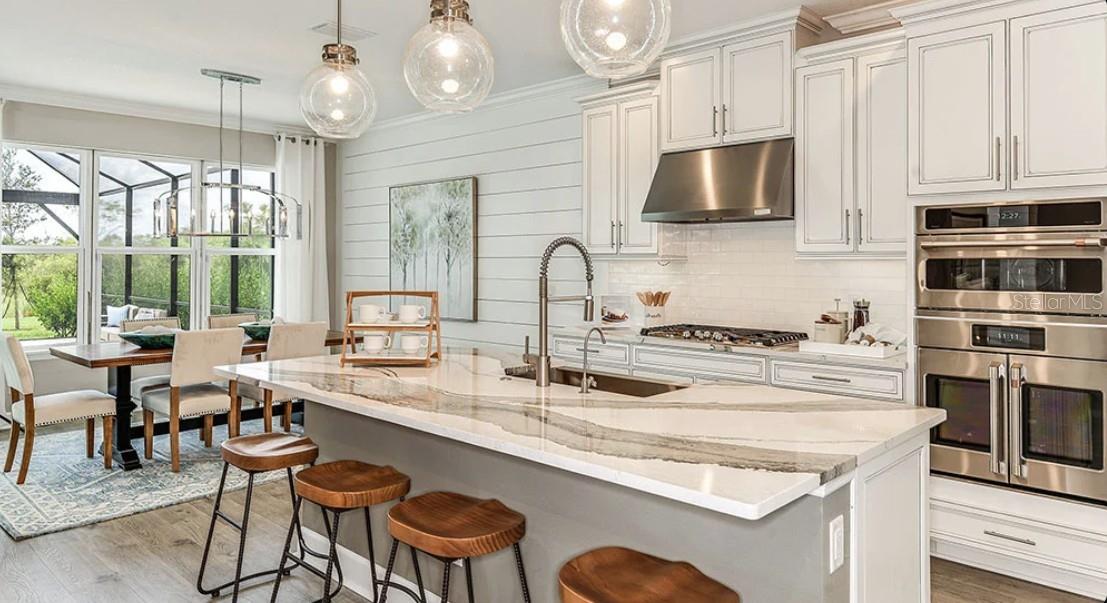 Image 7 of 20 For 835 Junonia Boulevard