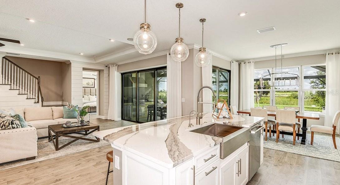 Image 8 of 20 For 835 Junonia Boulevard