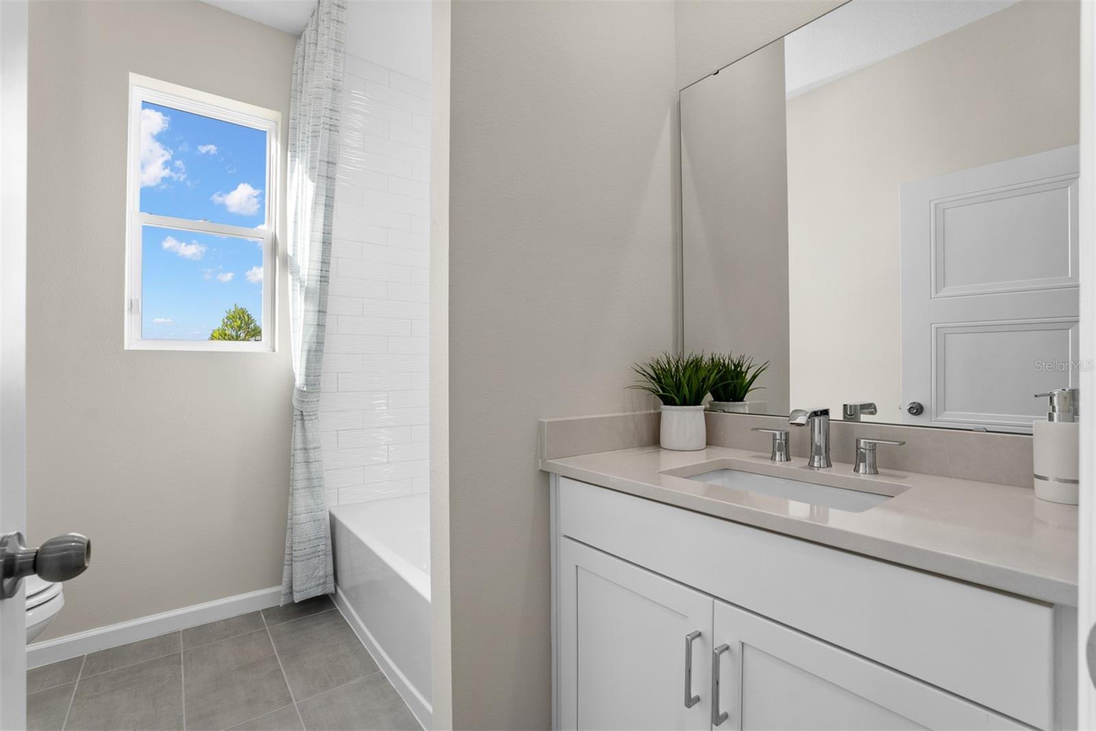 Image 19 of 21 For 13222 Generations Avenue