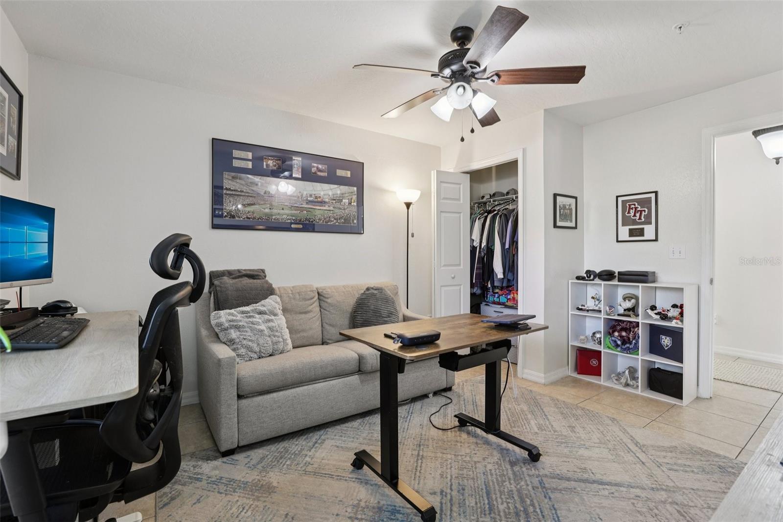 Image 10 of 59 For 527 Jackson Avenue