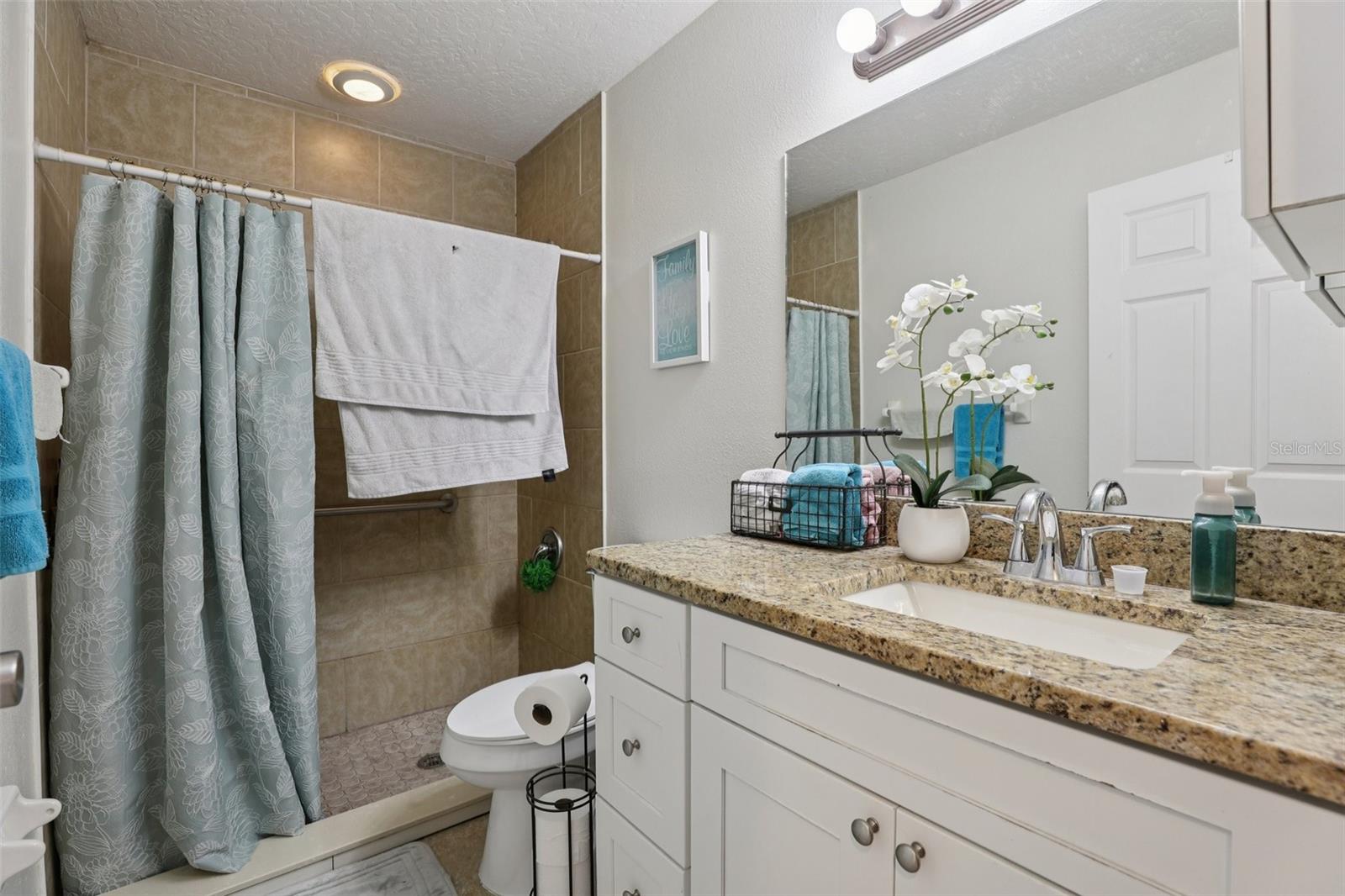 Image 39 of 59 For 527 Jackson Avenue