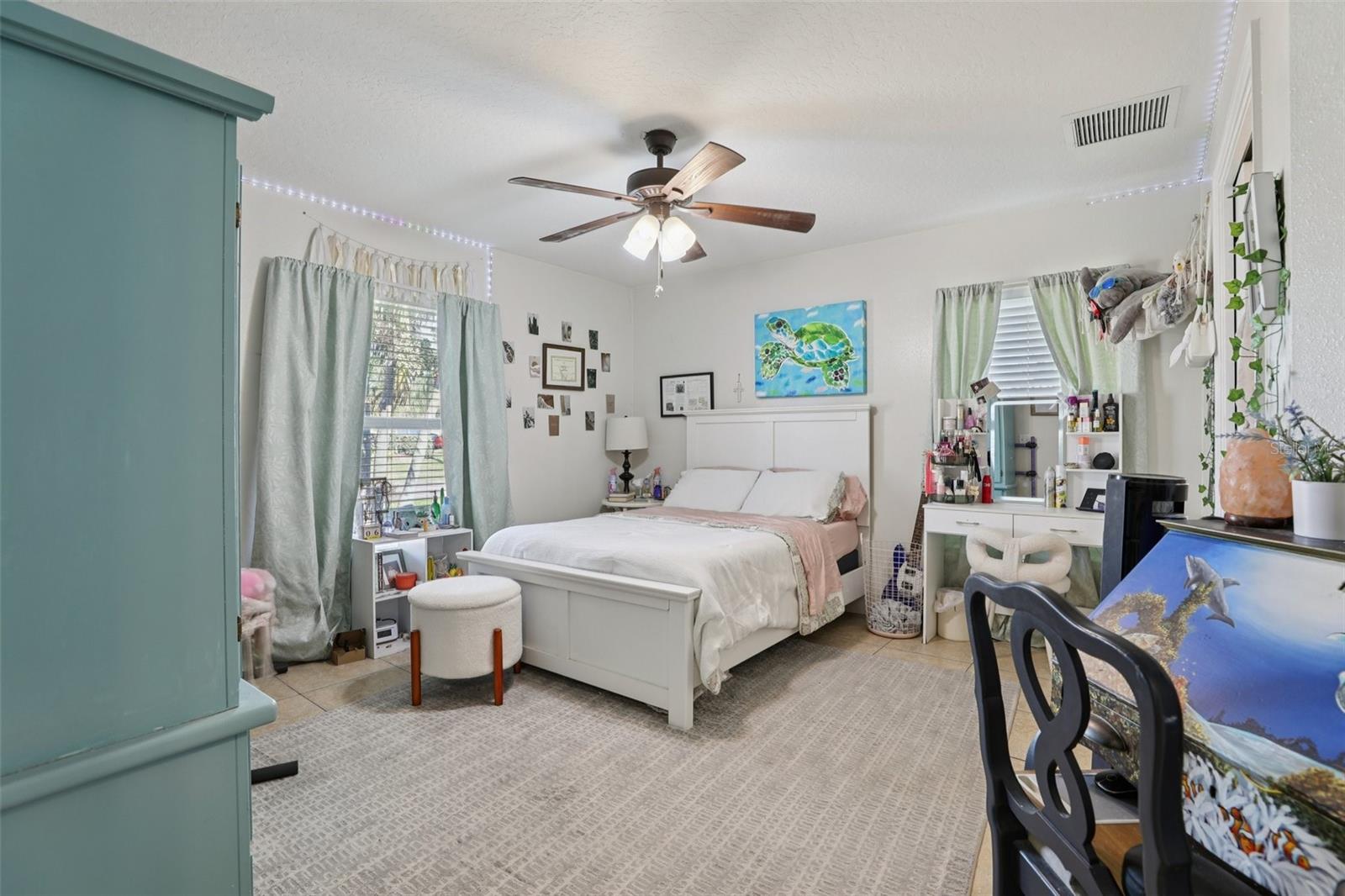 Image 45 of 59 For 527 Jackson Avenue