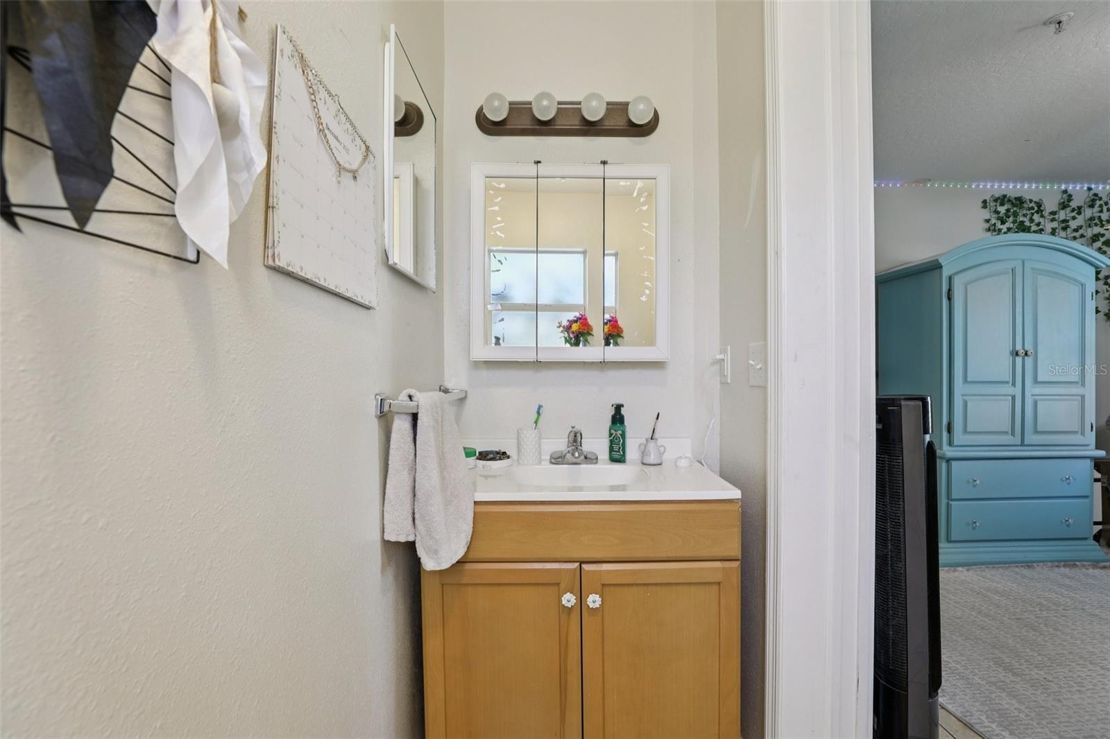 Image 48 of 59 For 527 Jackson Avenue